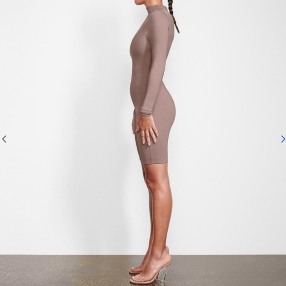 SKIMS All In One Mid Thigh High Mockneck Jumpsuit in 4XL Umber - Picture 3 of 8